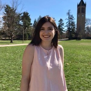 Meet your Posher, Laura